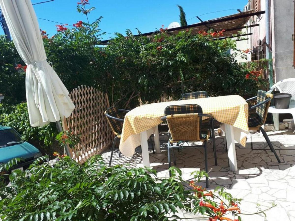 Zora Holiday Home Бели Экстерьер фото